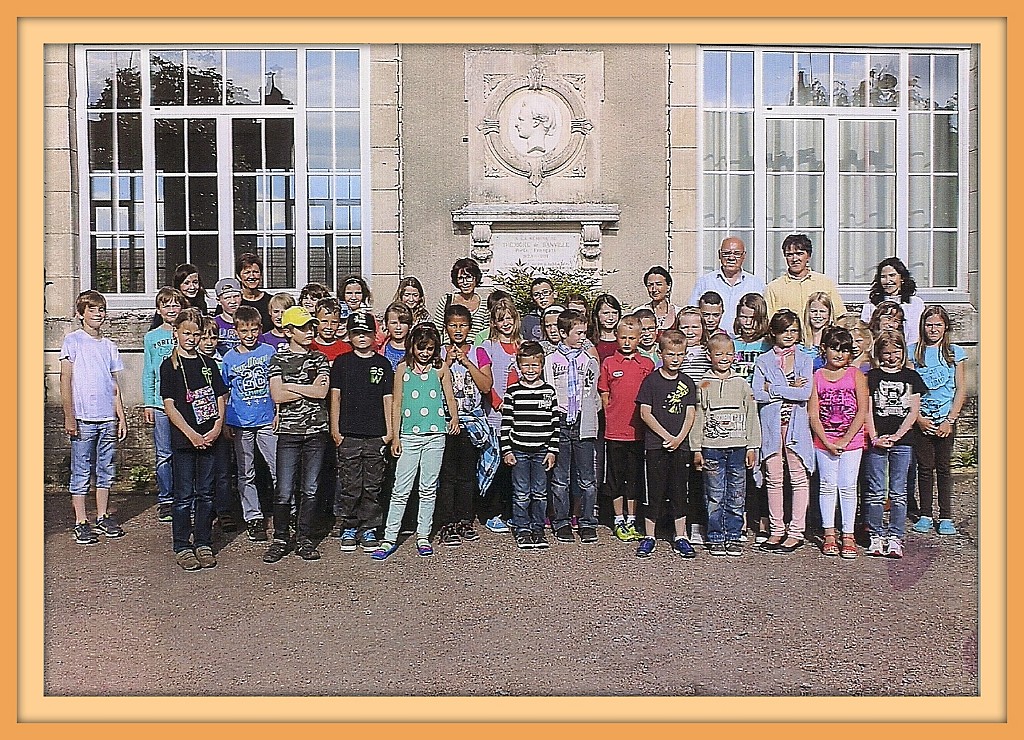 03 Waldescher Schueler in Lucenay (Juni2013)